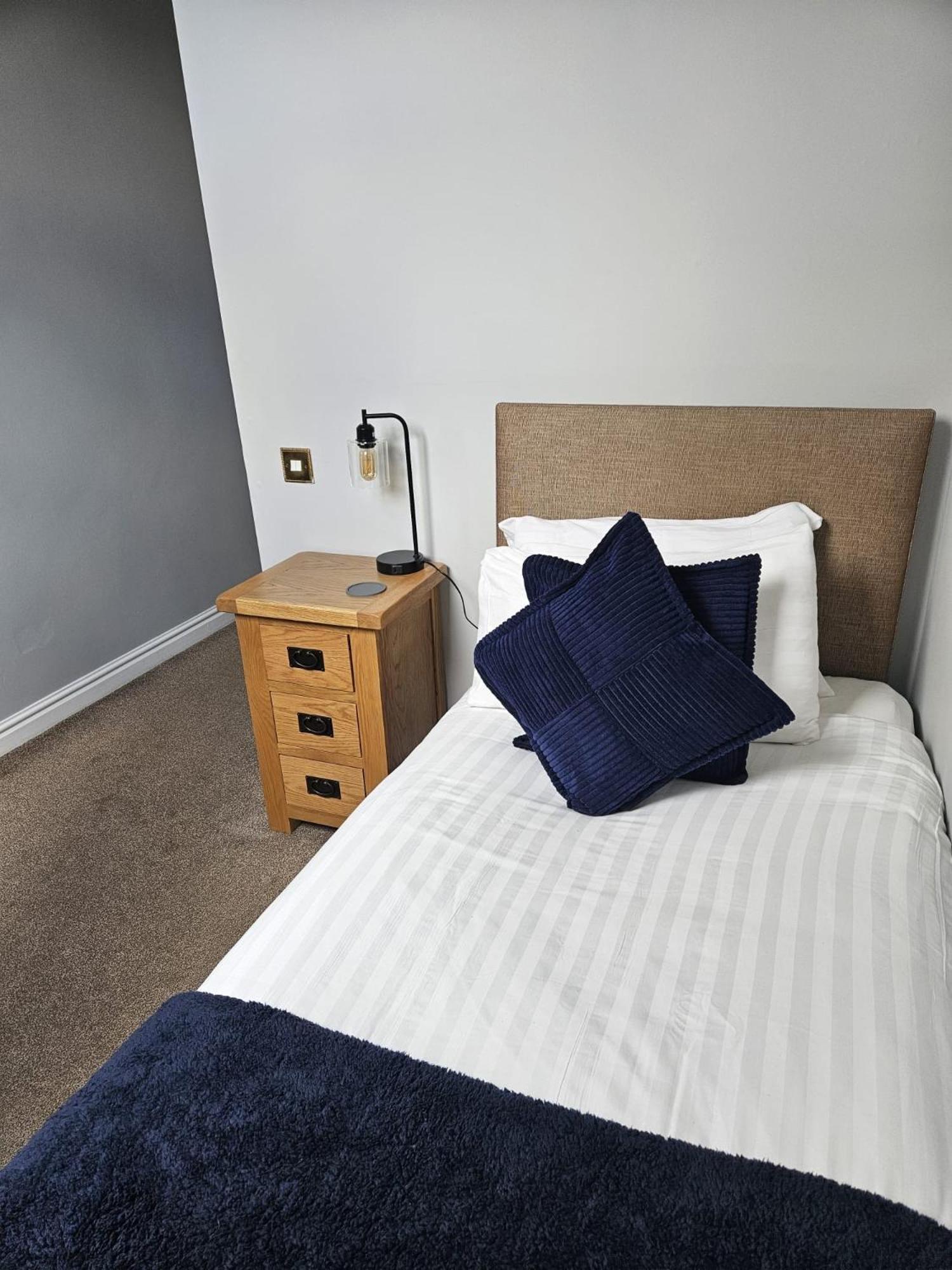 Oaklands Hotel Thorpe St Andrew Habitación foto